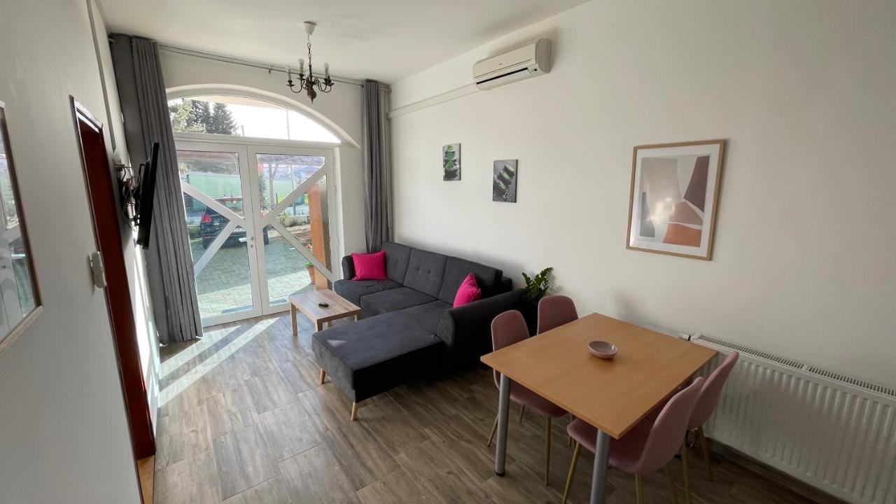 Apartments San Sukosan Bagian luar foto